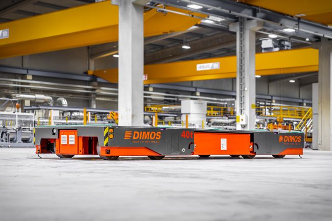 Seitenansicht des Plattformwagens von DIMOS