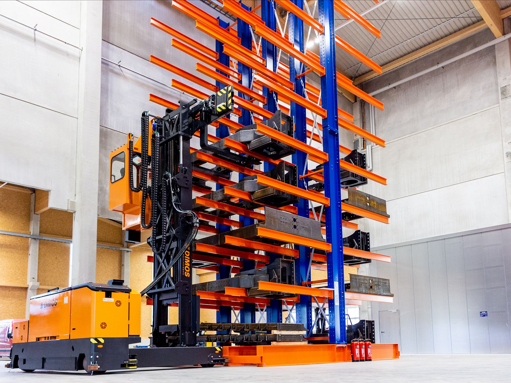 DIMOS vehicle in the plastics industry