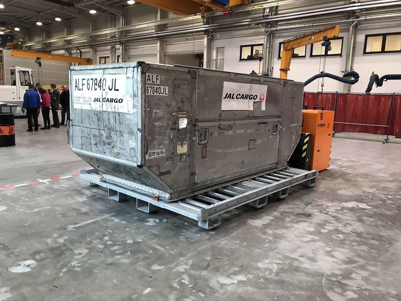 Ein beladener Pallet Mover