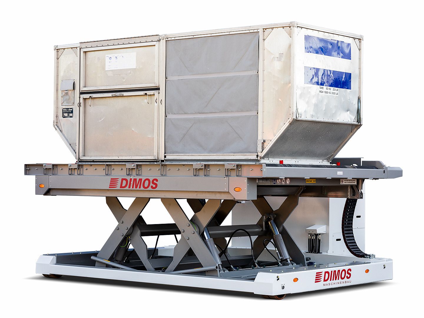 Hochheben eines ULD Containers durch einen Pallet Mover von DIMOS