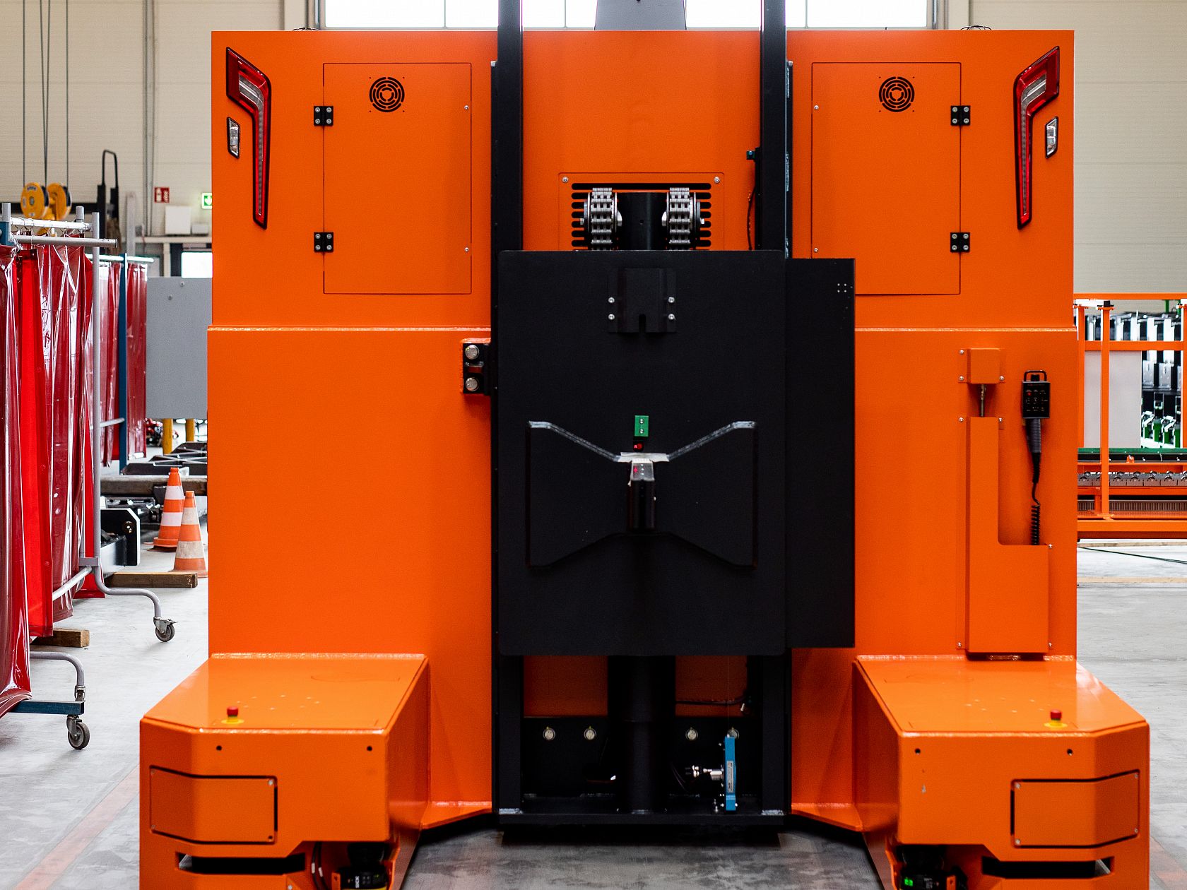 The automated coil handler from DIMOS