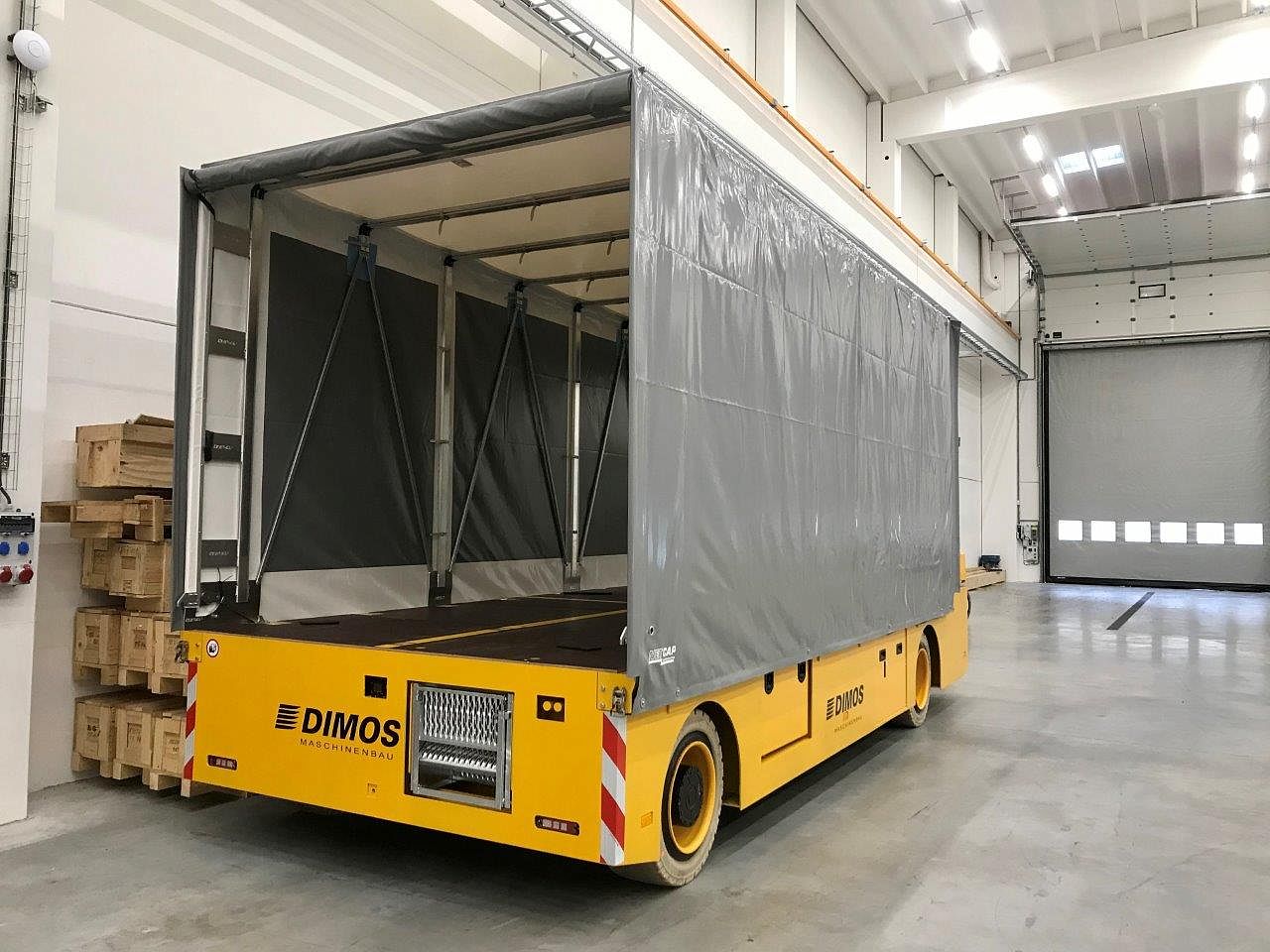Ladefläche Plattformwagen mit Plane von DIMOS